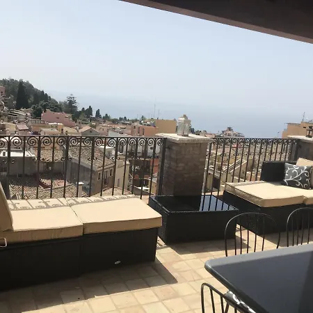 Adamas Domus Holiday home
