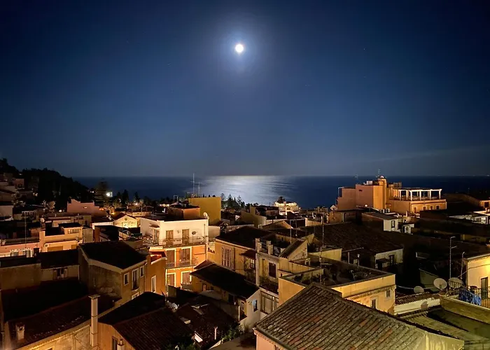 Adamas Domus Holiday home *